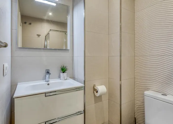 Hanami Castillo Estepona