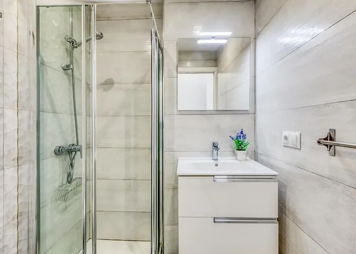 Hanami Castillo Apartment Estepona